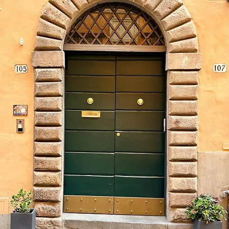 Apartment Lucca105- La Corte - Intimate And Cozy